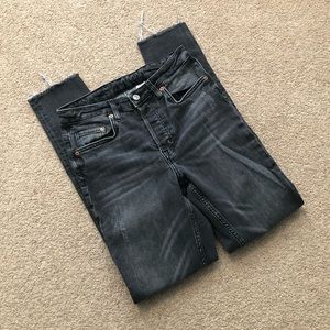 &Denim High Rise Skinny Ankle Black Frayed Hems Jeans